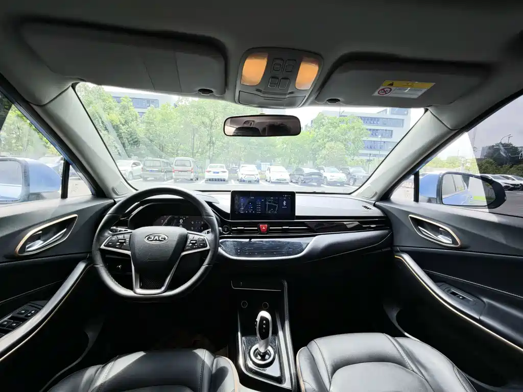 JAC JAC iEVS4 — миниатюра 5