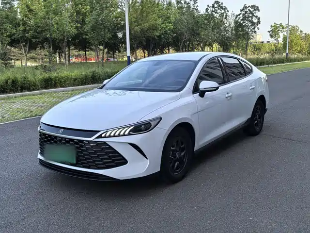 2025 BYD Qin