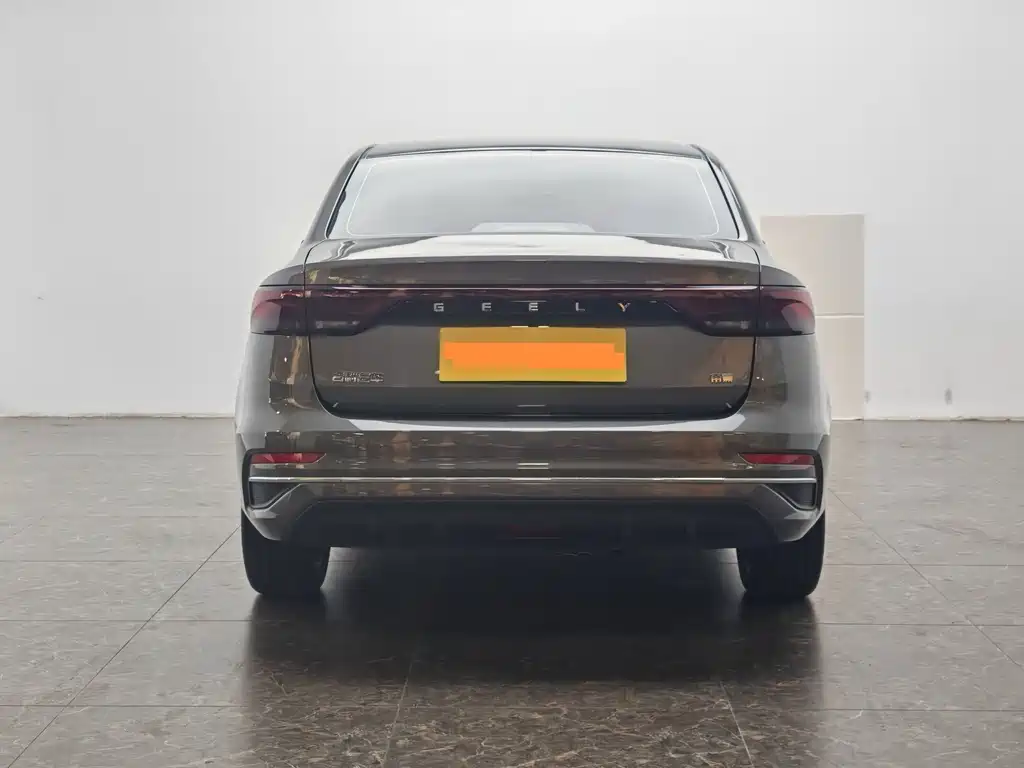 Geely Emgrand — миниатюра 6