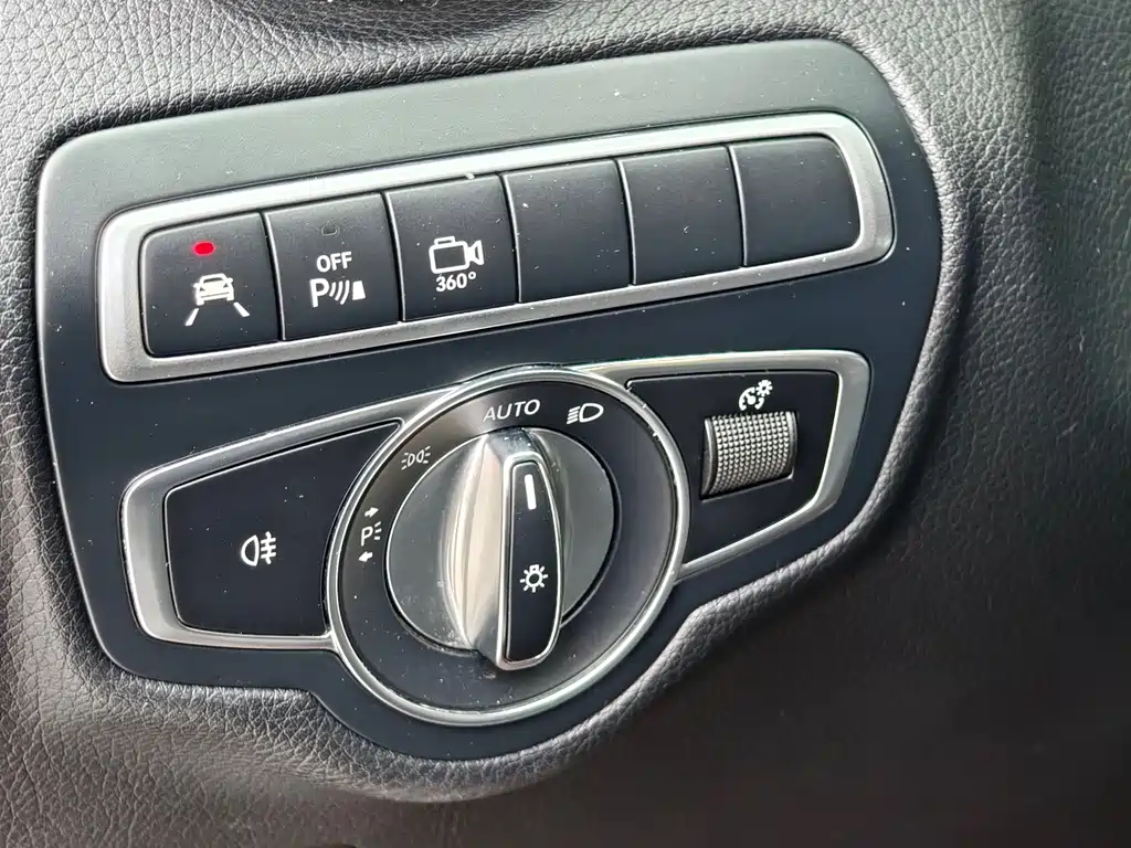 Mercedes-Benz GLC — миниатюра 8