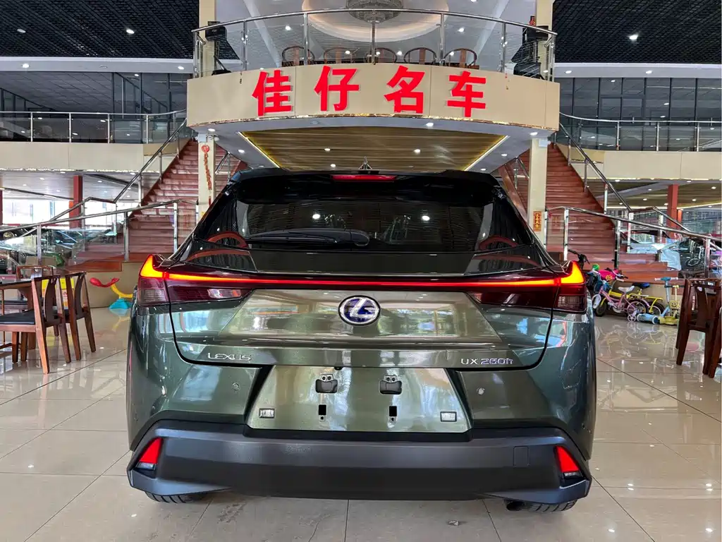 Lexus UX — миниатюра 5