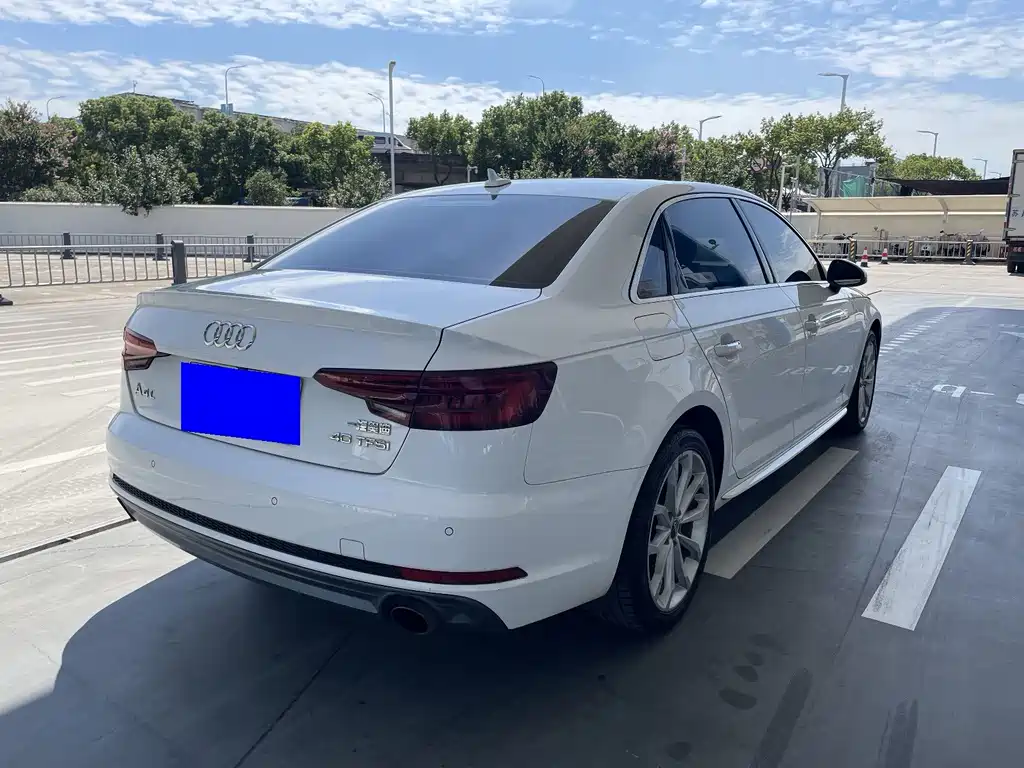 Audi A4L — миниатюра 13