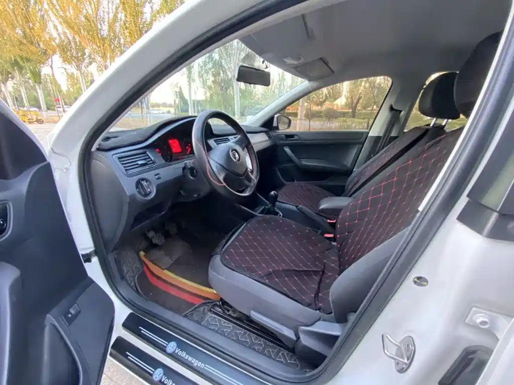 Volkswagen Santana — миниатюра 15