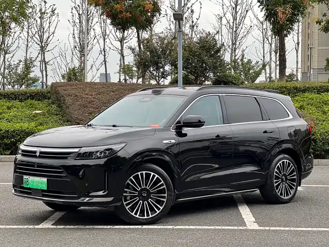 HONGMENG ZHIXING ASK THE WORLD M7 2023