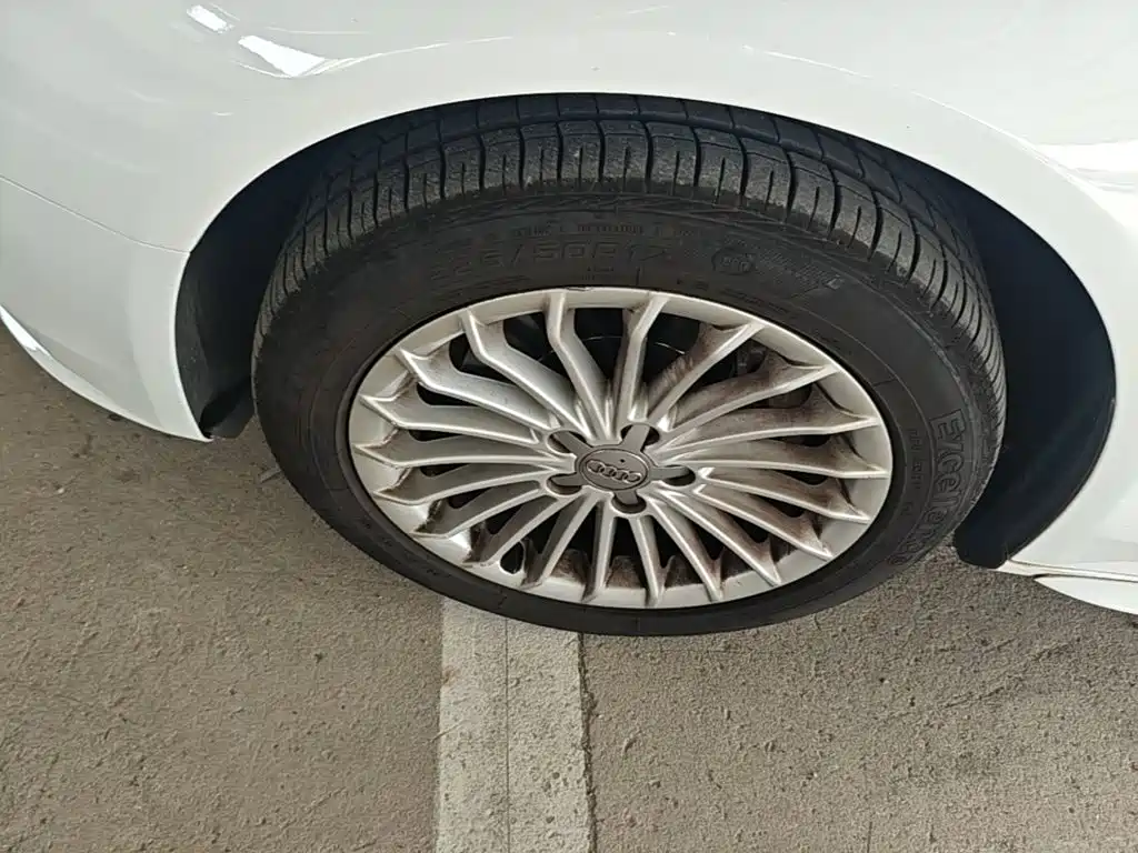 Audi A4L — миниатюра 23