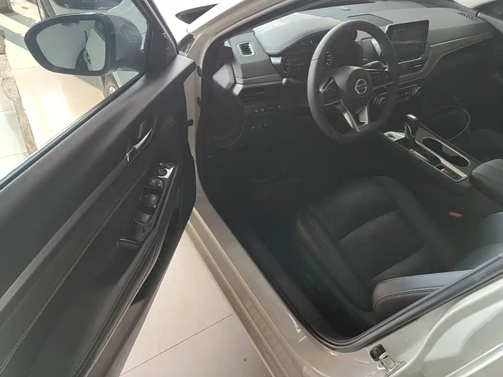 Nissan Teana — миниатюра 16