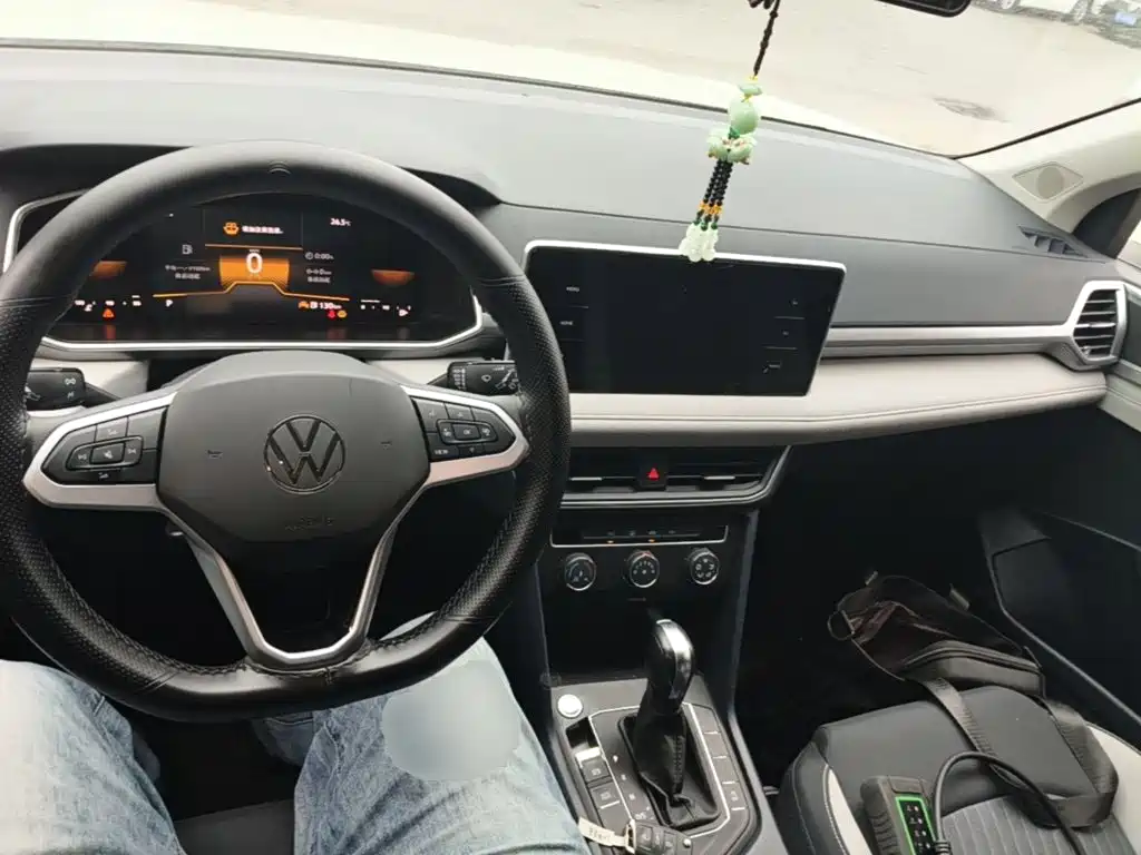 Volkswagen Tharu — миниатюра 10