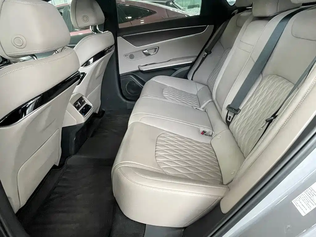 BYD Han — миниатюра 10