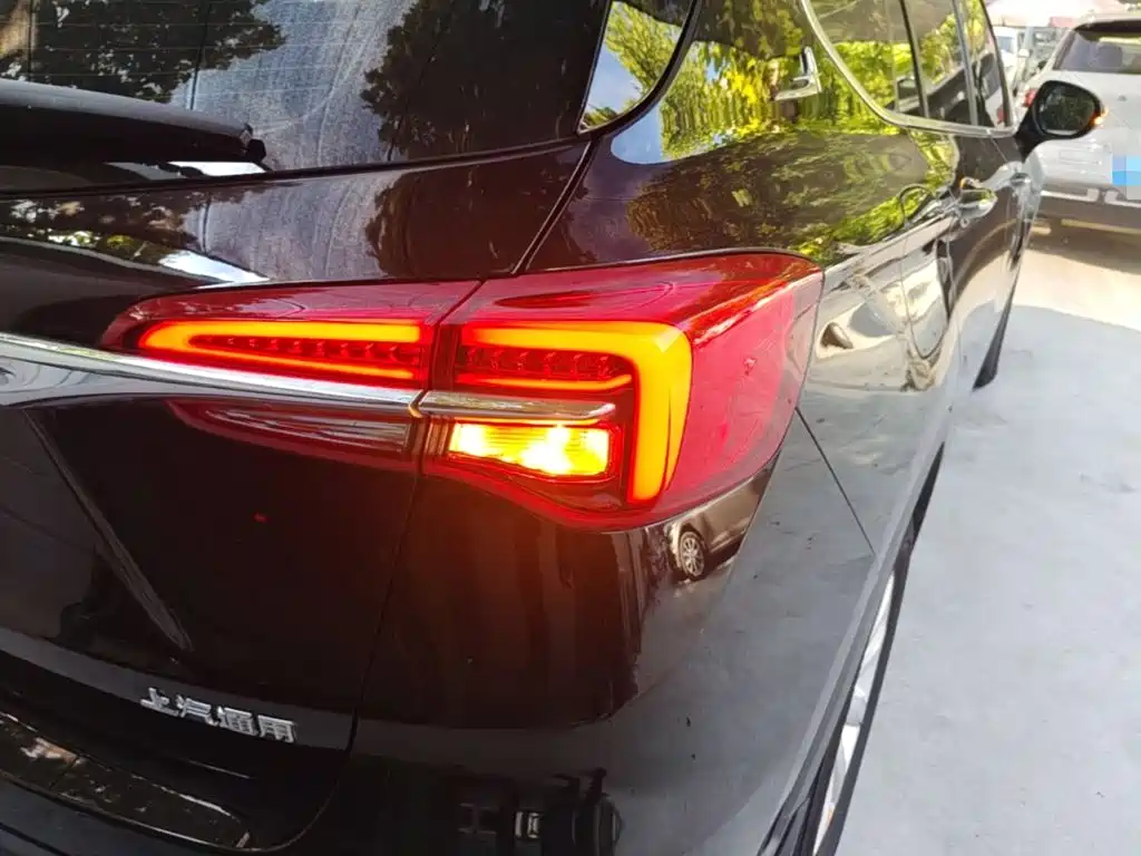 Buick Envision Plus — миниатюра 8