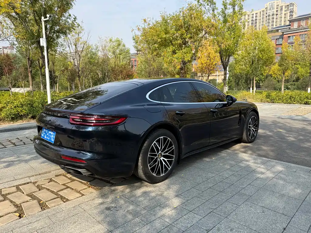Porsche Panamera — миниатюра 6