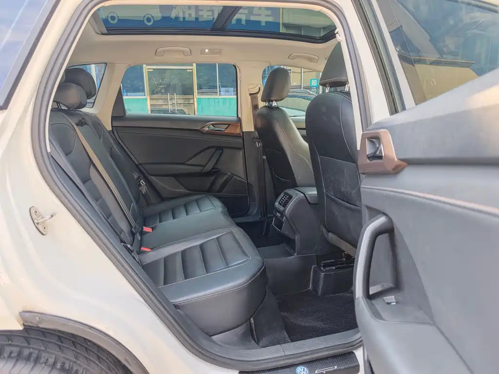 Volkswagen Tharu — миниатюра 8