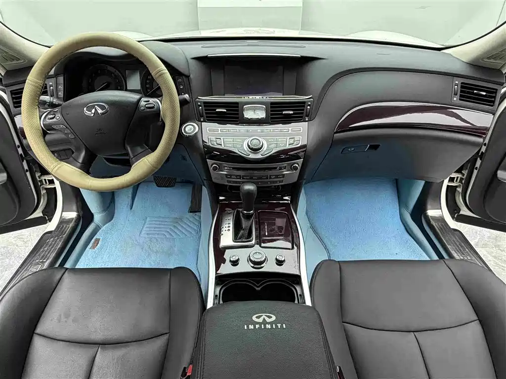 Infiniti Q70 — миниатюра 12