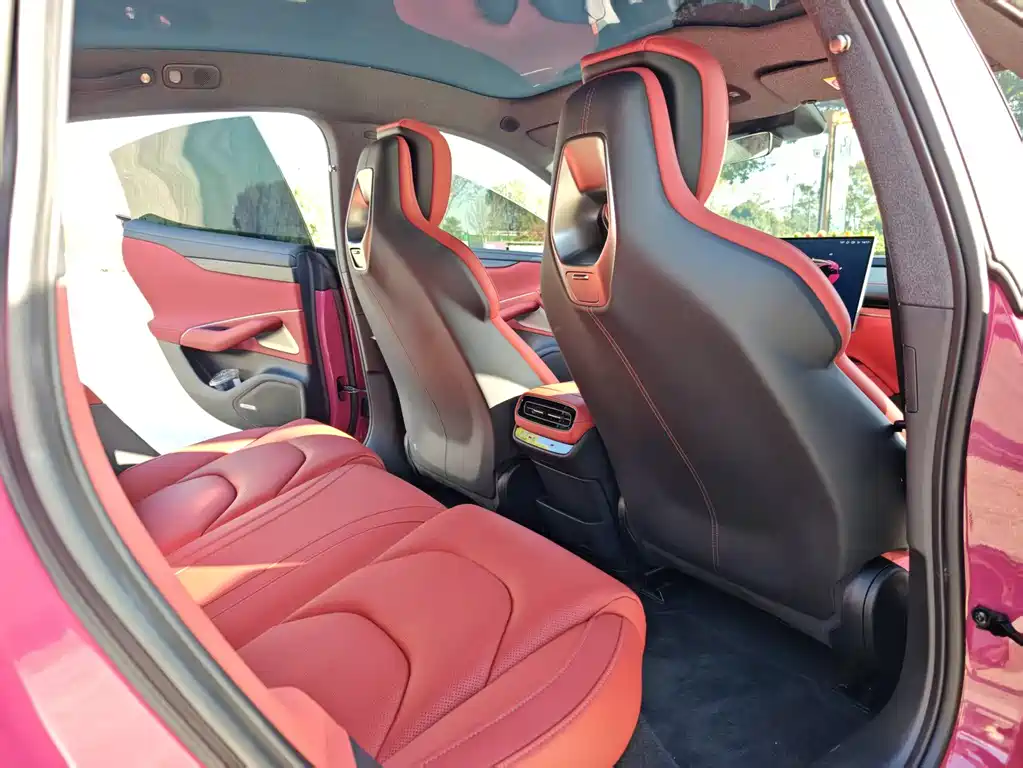 XIAOMI CAR XIAOMI SU7