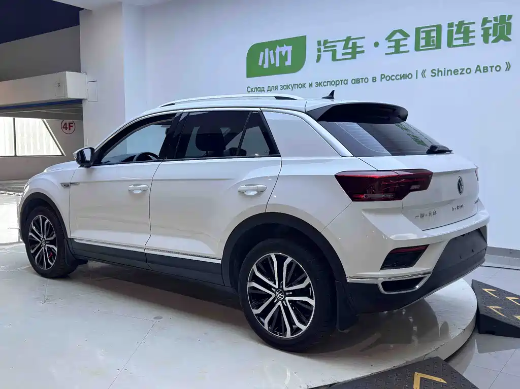 Volkswagen T-Roc 2022 280TSI DSG PLUS