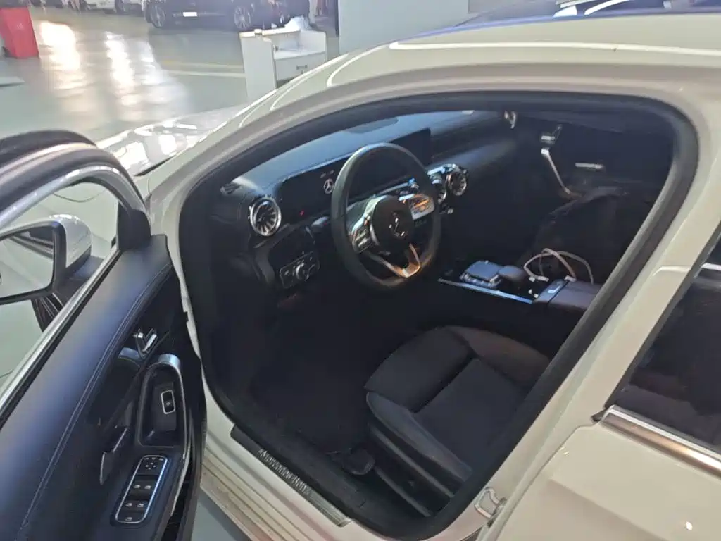Mercedes-Benz A-Class — миниатюра 16
