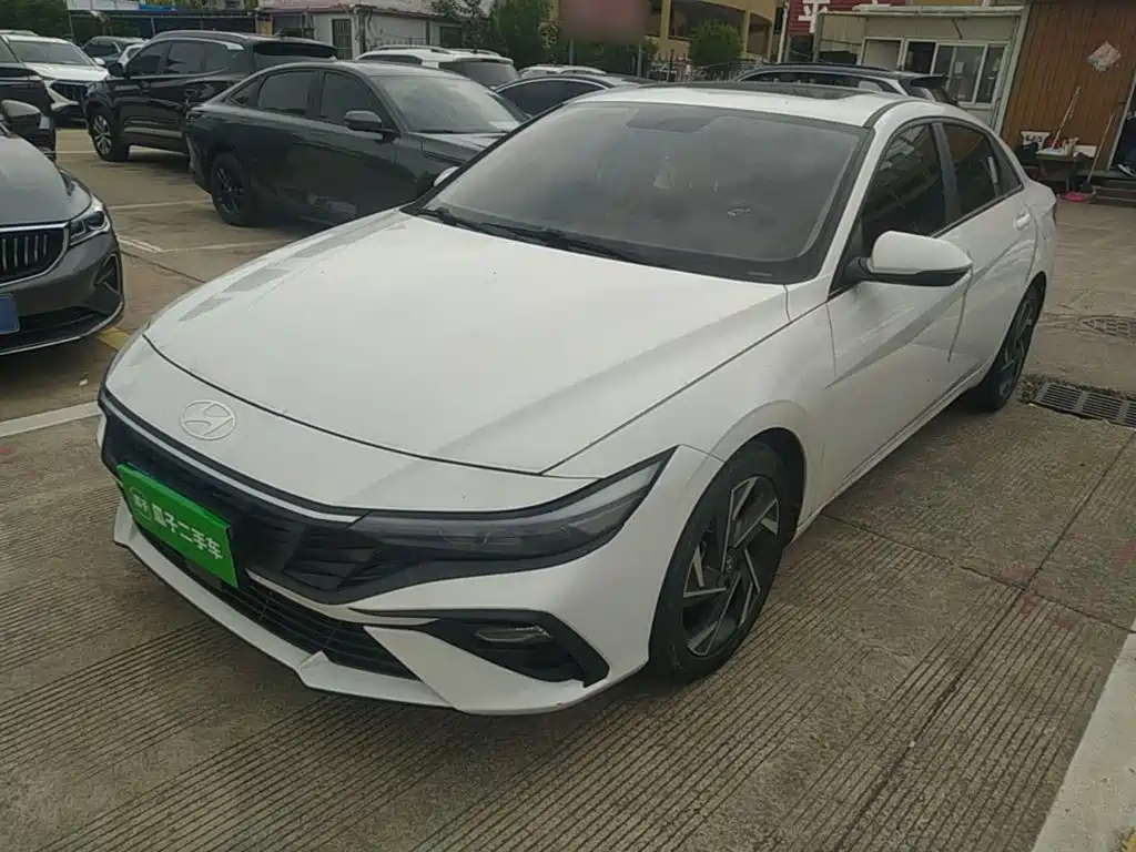 Hyundai Elantra — миниатюра 2