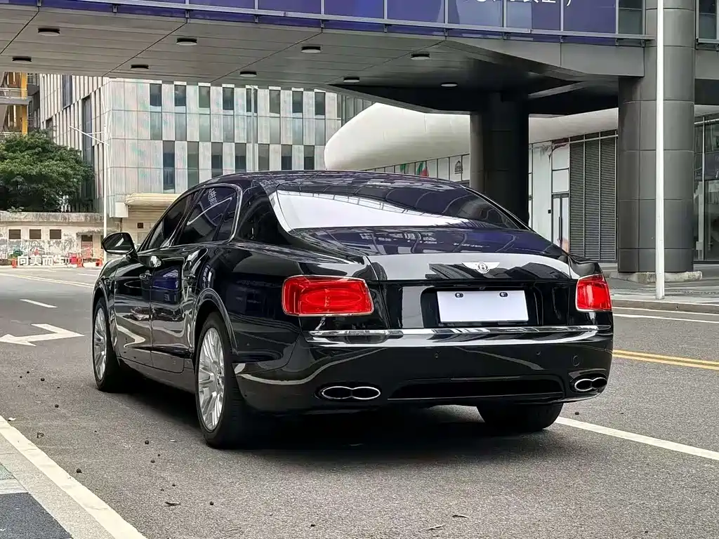Bentley Flying Spur 2017 4.0T V8 Standard