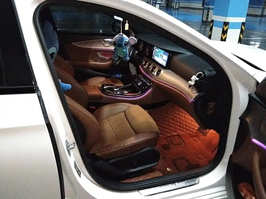 Mercedes-Benz E-Class — миниатюра 8
