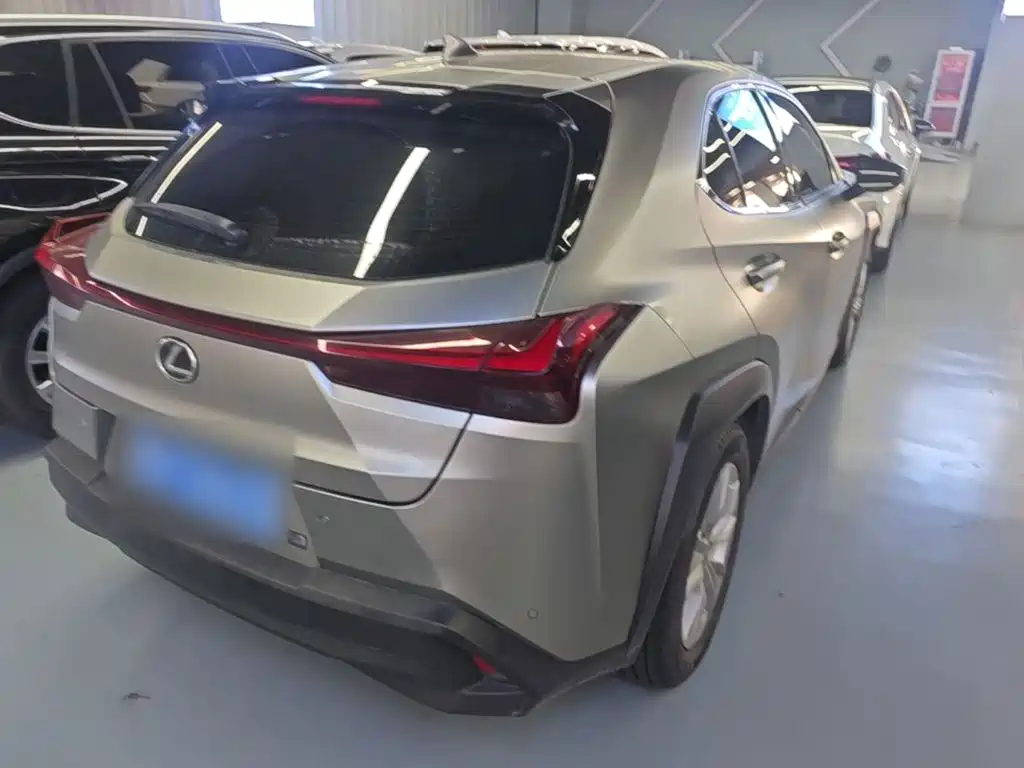 Lexus UX — миниатюра 7