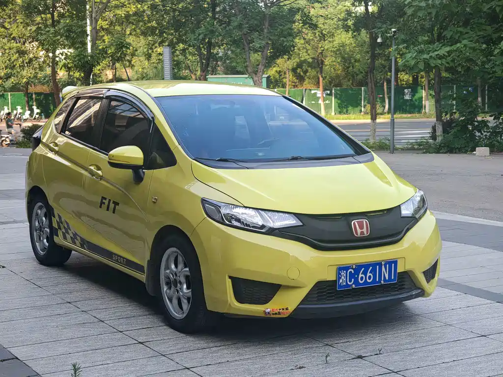 Honda Fit — миниатюра 3