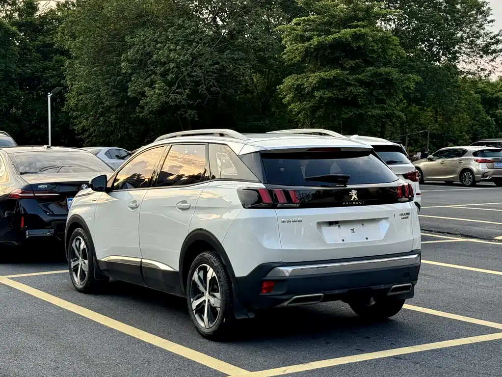 Peugeot 4008 — миниатюра 6