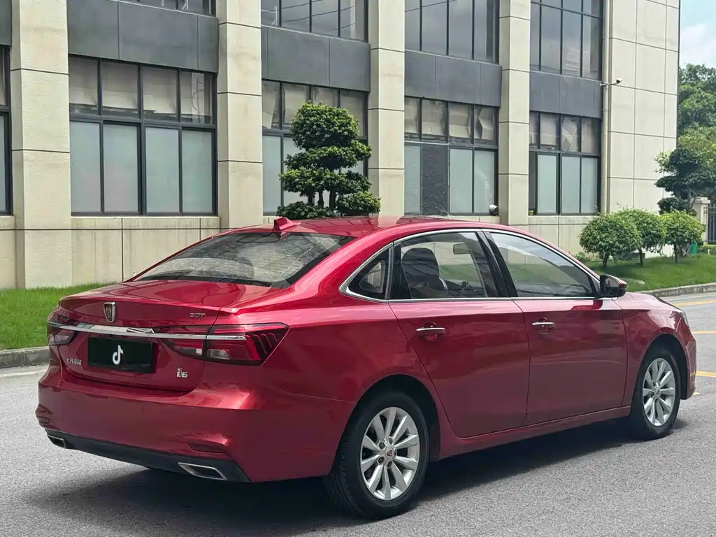 Roewe i6 Classic — миниатюра 5