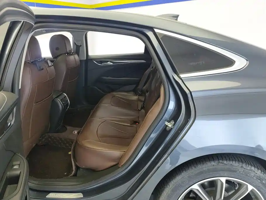 Buick LaCrosse — миниатюра 11