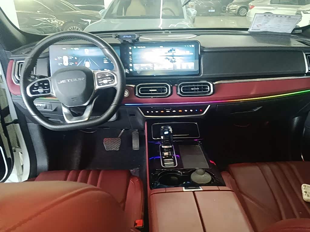 Jetour Jetour X70 PLUS 1.5 л 2024 г. Белый, пробег 23900 км