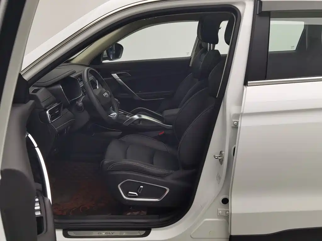 Geely Boyue — миниатюра 10