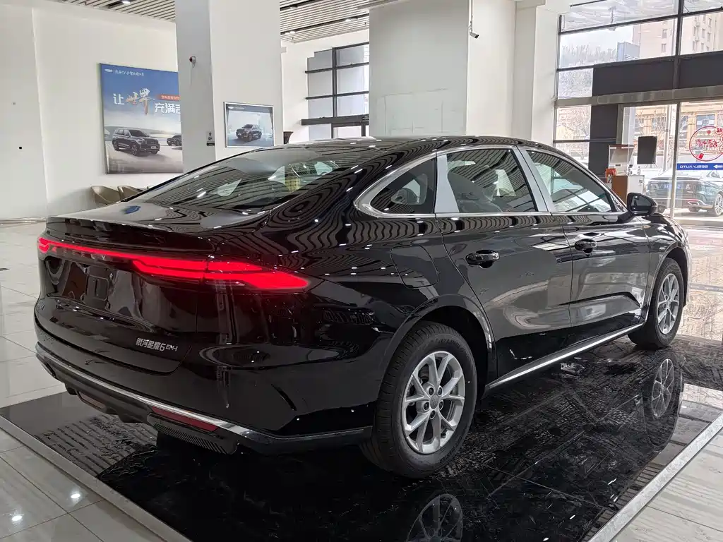 Geely Galaxy Galaxy 6 6 2026 125km