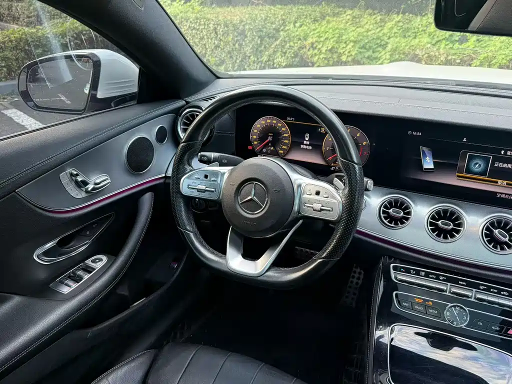 Mercedes-Benz E-Class (Import) — миниатюра 4