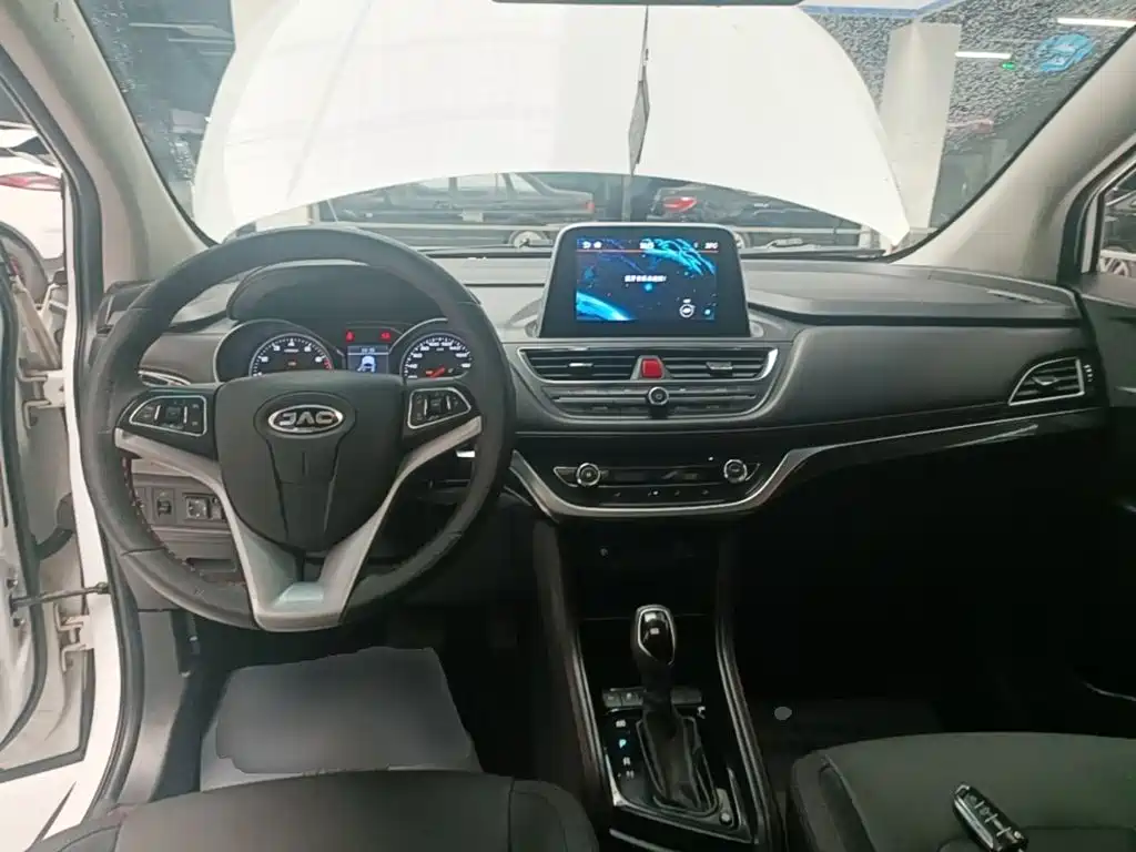 JAC Refine S3 — миниатюра 10