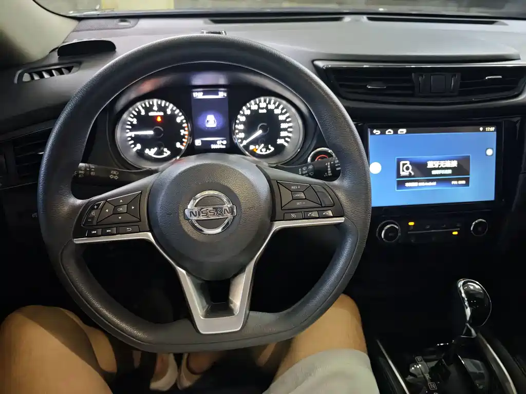 Nissan X-Trail — миниатюра 15