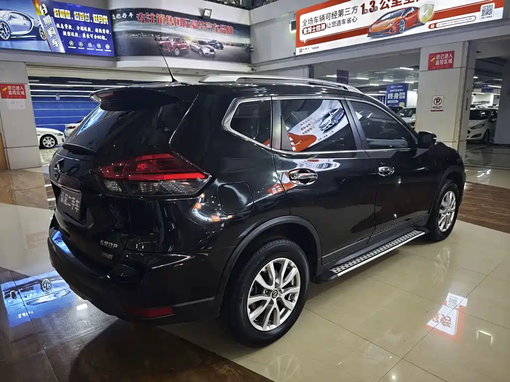 Nissan X-Trail — миниатюра 5