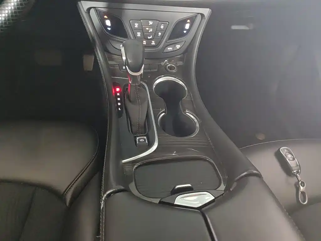 Buick Envision Plus — миниатюра 14