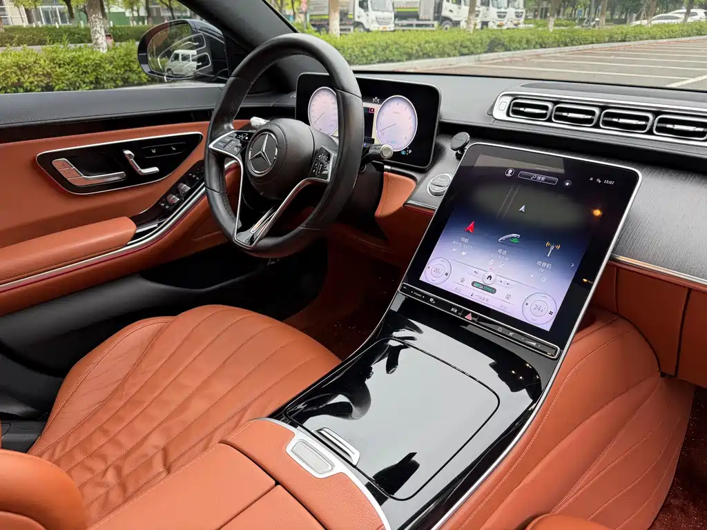 Mercedes-Benz S-Class — миниатюра 8