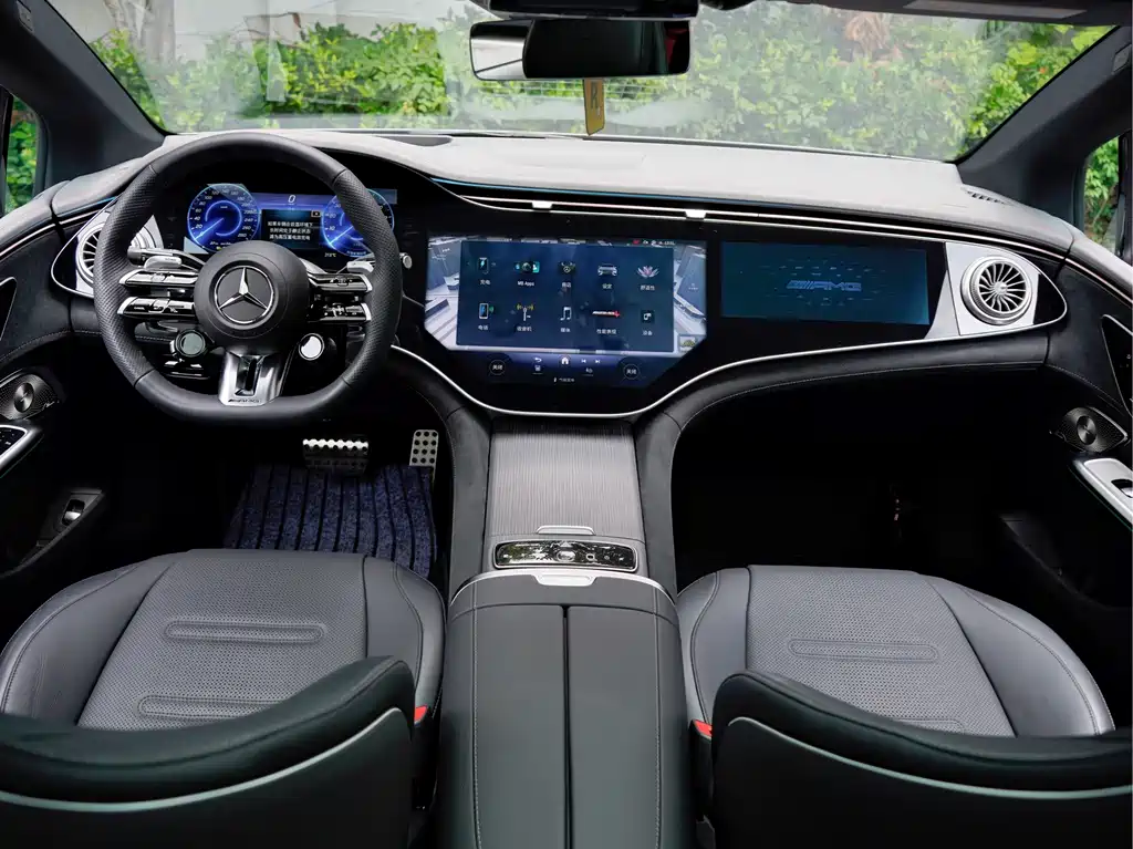 Mercedes-Benz EQE AMG — миниатюра 14