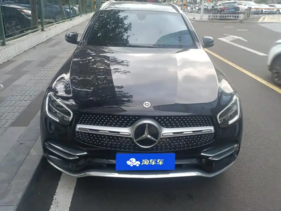 MERCEDES-BENZ GLC