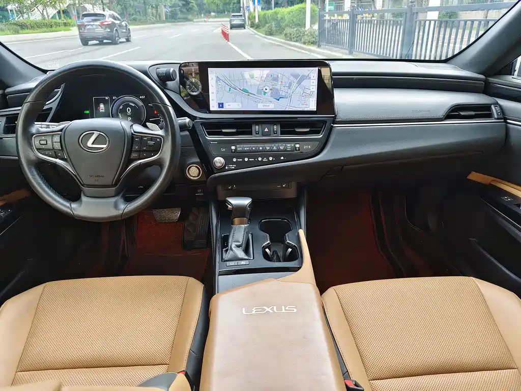 Lexus ES — миниатюра 8