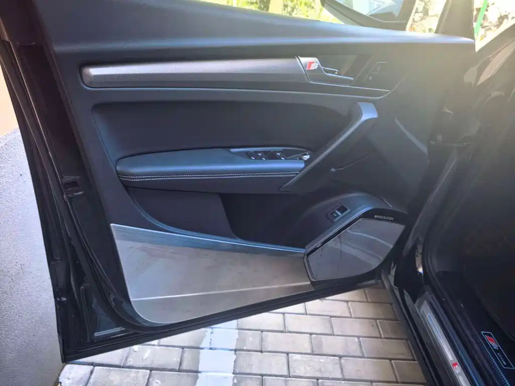 Audi Q5L — миниатюра 6
