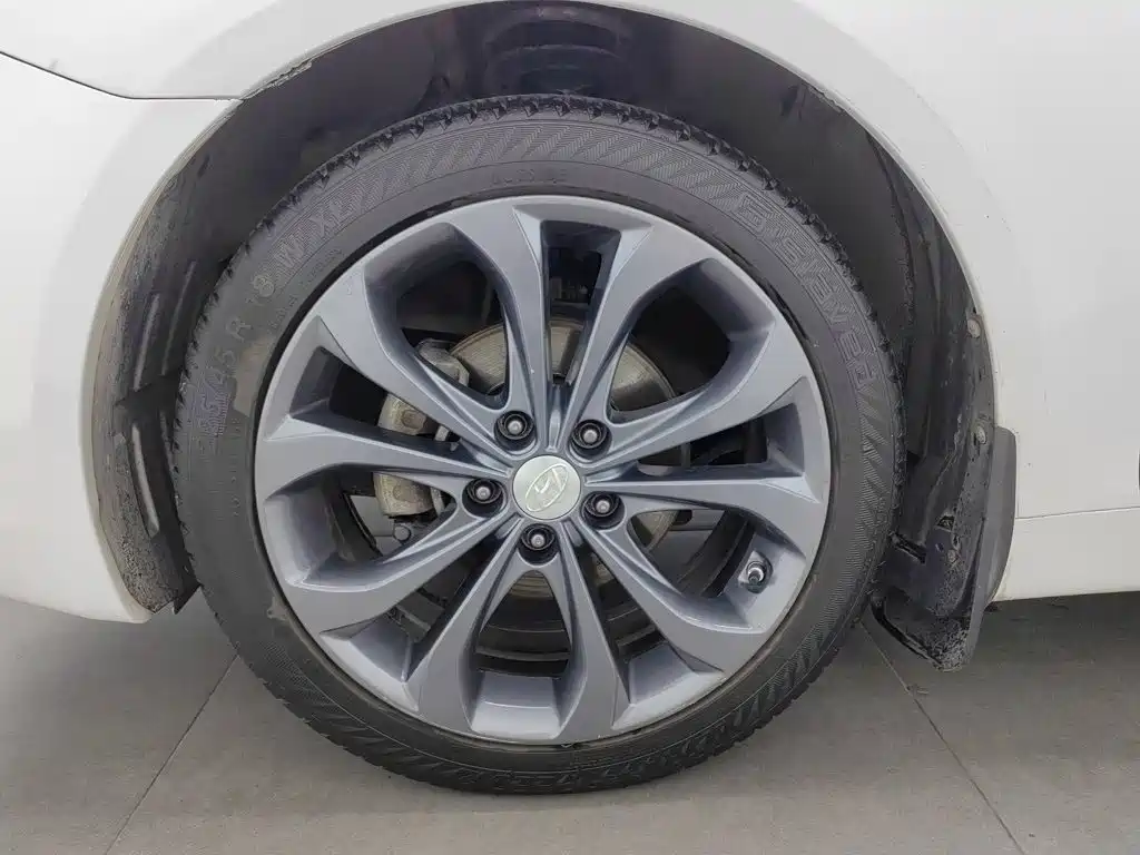 Hyundai Sonata — миниатюра 17