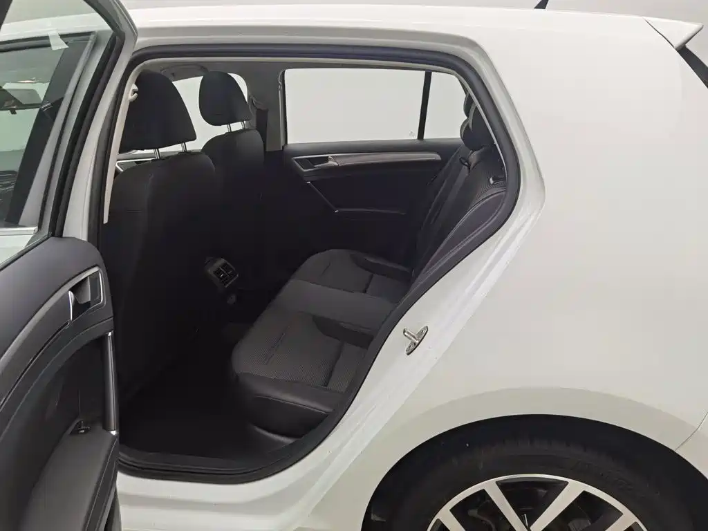 Volkswagen Golf — миниатюра 15