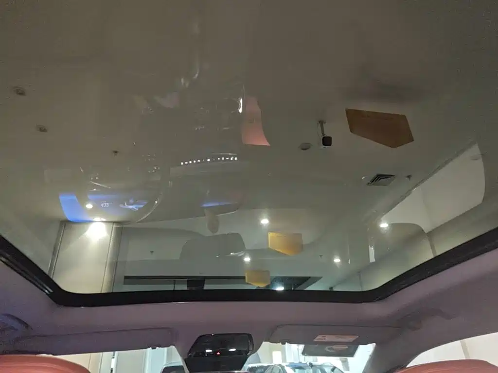 Cadillac IQ — миниатюра 18