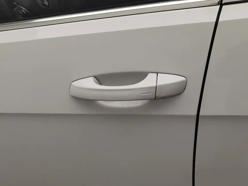 Volkswagen Golf — миниатюра 18