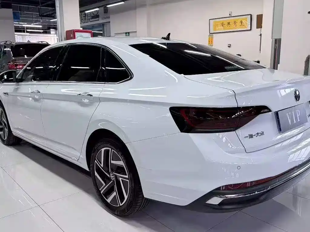 Volkswagen Sagitar — миниатюра 7