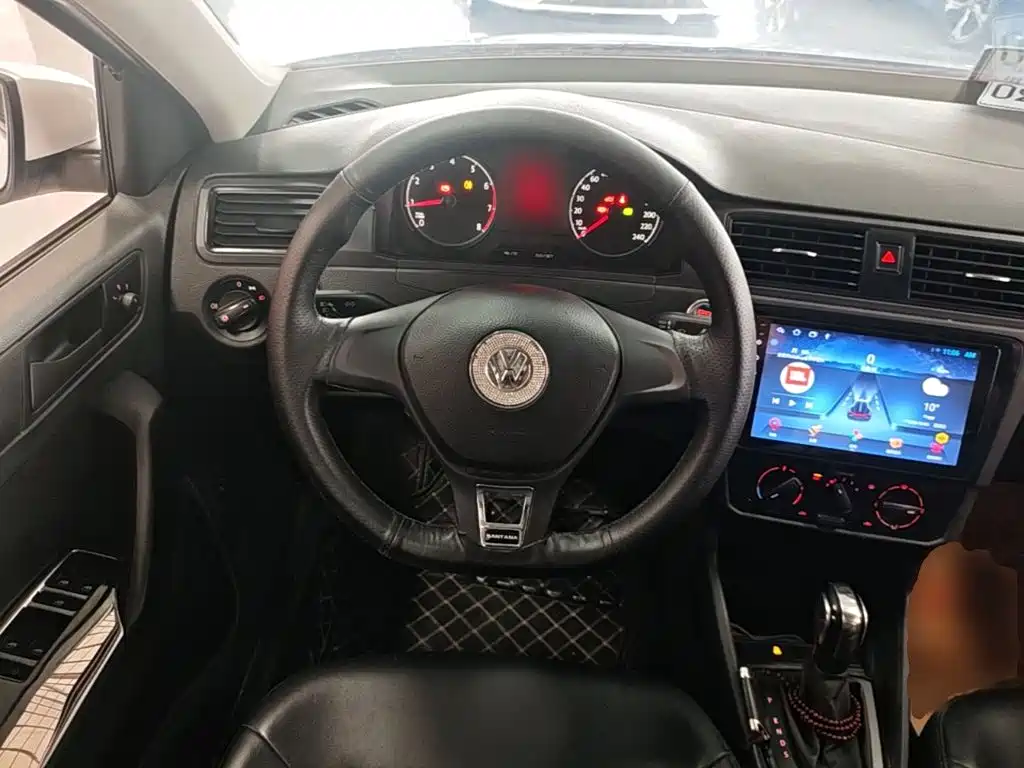 Volkswagen Santana — миниатюра 11