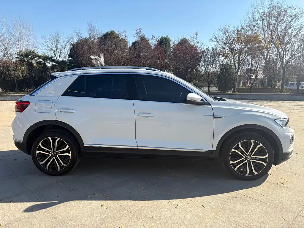 VOLKSWAGEN T ROC EXPLORING SONGS