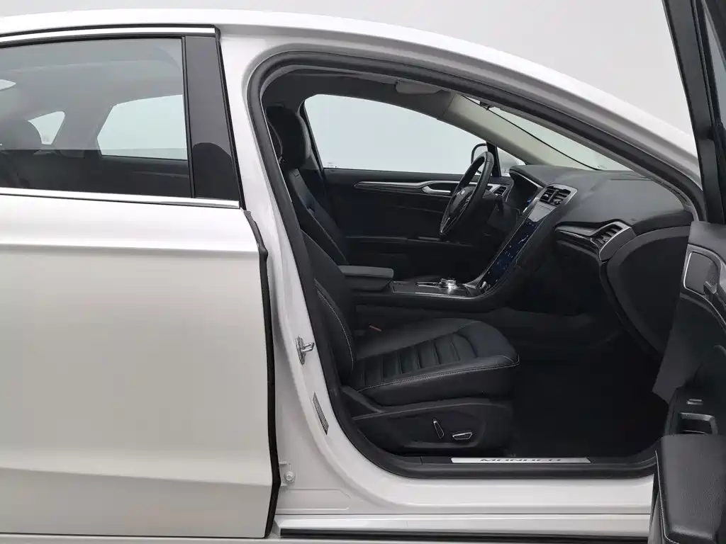 Ford Mondeo — миниатюра 23
