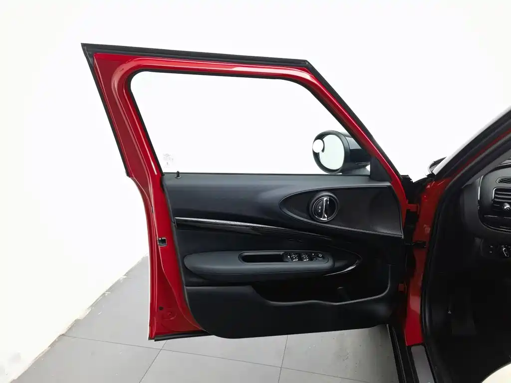 MINI Mini Clubman — миниатюра 8