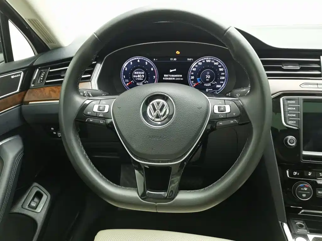 Volkswagen Magotan — миниатюра 11